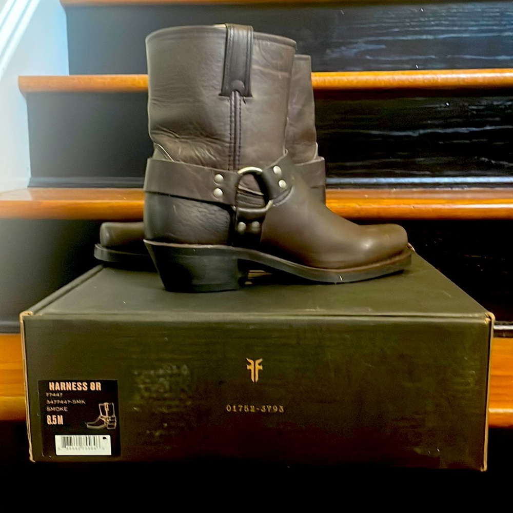 Frye Harness 8R Smoke Brown Leather Mid-Calf Heeled Boots